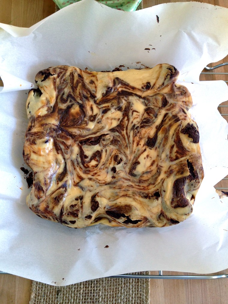 Marbled Cheesecake Brownies | KellyintheKitchen